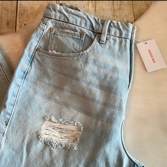 GOOD AMERICAN Good Vintage Light Wash Jeans - Picture 2 of 2